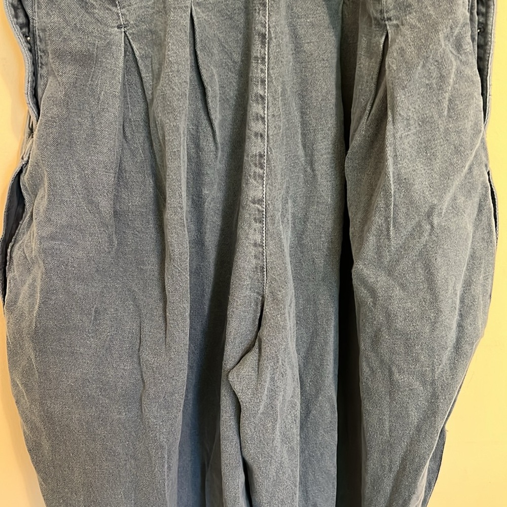 Free people Felix taper Women's Blue Denim Overalls buckle size M Like new - Picture 8 of 15